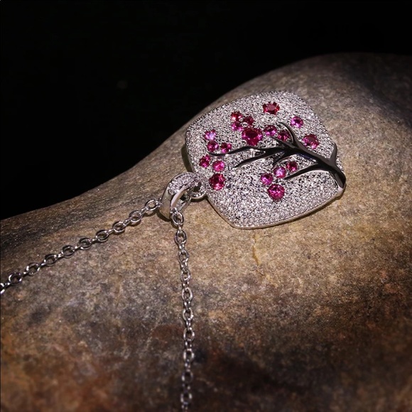 NEW Elegant Blossom Tree Branch Necklace - Picture 3 of 4